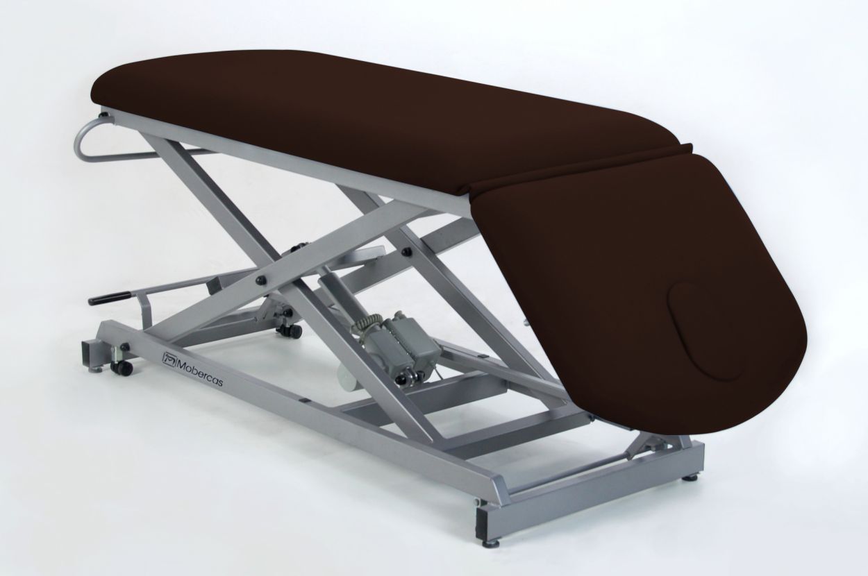 CE-0127-AR70 Camilla de reconocimiento eléctrica de 2 secciones con respaldo reclinable en negativo y subida recta sin desplazamiento lateral, portarrollos, tapón facial y ruedas escamoteables Ancho 70 cm